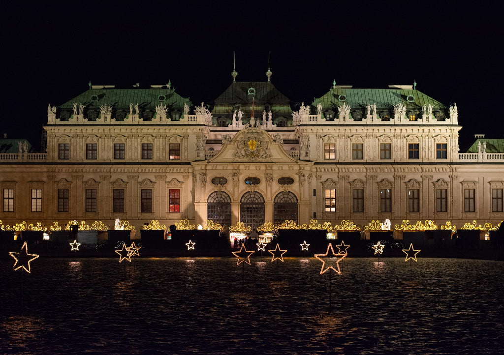 Wien Adventszauber: Zwischen Lichterglanz, Kaiserschmarrn & Weihnachtszauber